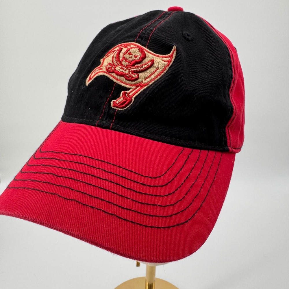 Tampa Bay Buccaneers NFL Cap Hat Red Black‎ Adjustable Baseball Embroidered